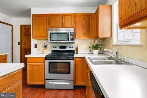 Kitchen - 45 Sherin Dr, Newark, DE 19702 photo 1 of 3