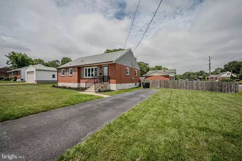 2811 Green St, Claymont, DE 19703