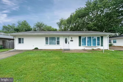 Exterior - 12 S Kingston Rd, Newark, DE 19713 photo 1 of 3