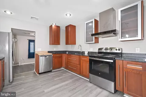 Kitchen - 12 S Kingston Rd, Newark, DE 19713 photo 1 of 3
