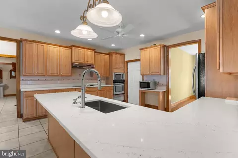 Kitchen - 1211 Dexter Corner Rd, Townsend, DE 19734 photo 2 of 9