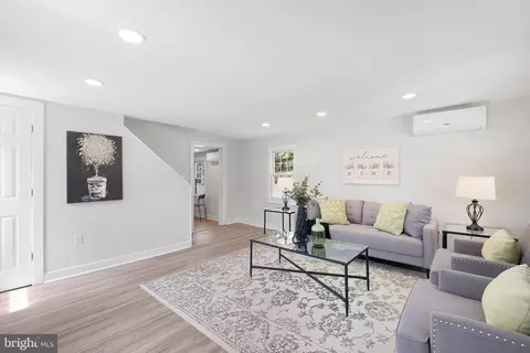 301 Main St, Townsend, DE 19734 photo 8