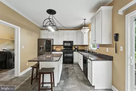 Kitchen - 28 White Birch Blvd, Bear, DE 19701 photo 4 of 6