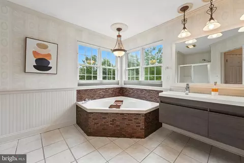 Bath - 28 White Birch Blvd, Bear, DE 19701 photo 1 of 6