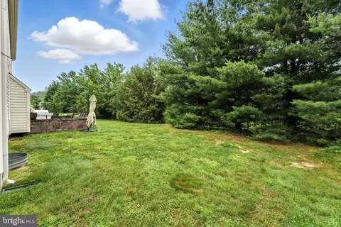 Exterior - 28 White Birch Blvd, Bear, DE 19701 photo 11 of 16