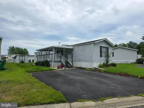 337 Jacobs Loop #17, Bear, DE 19701 photo 2