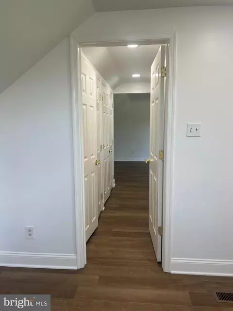 Entry Way - 2 Ridge Ave, Newark, DE 19711 photo 3 of 3