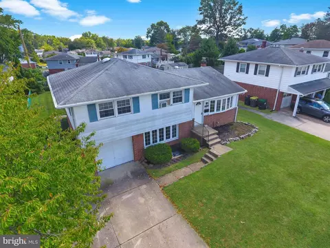 2126 Armour Dr, Wilmington, DE 19808