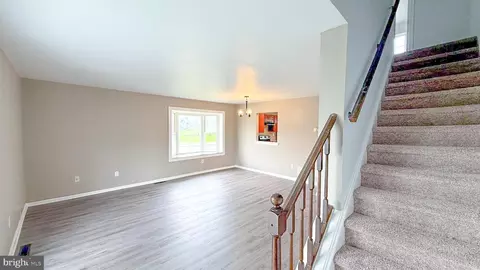 Entry Way - 1000 Old Forge Rd, New Castle, DE 19720 photo 2 of 4