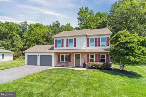 27 Stoddard Dr, Newark, DE 19702