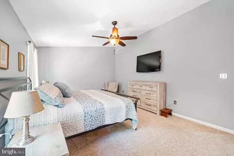 Bedroom - 27 Stoddard Dr, Newark, DE 19702 photo 1 of 8