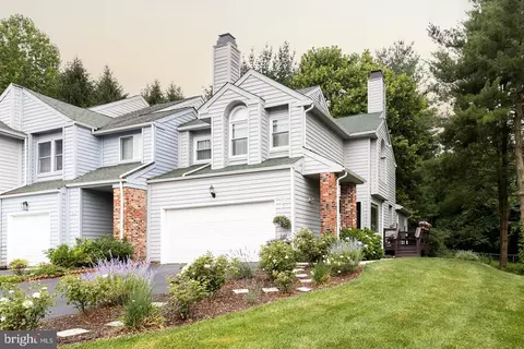 217 Sleepy Hollow Ct, Newark, DE 19711
