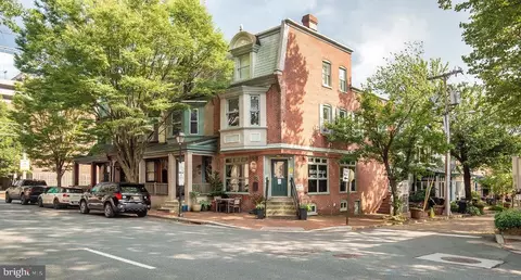 714 W 11th St, Wilmington, DE 19801