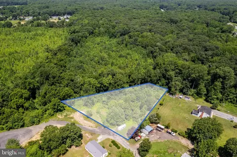 214 Raleigh Mitchell Ln, Townsend, DE 19734