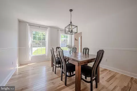 Dining - 17 E Mill Station Dr, Newark, DE 19711 photo 2 of 3