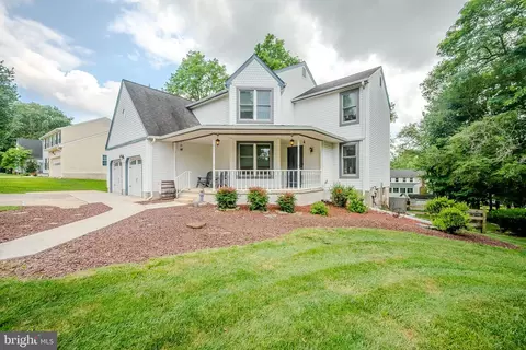19 E Mill Station Dr, Newark, DE 19711