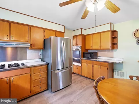 Kitchen - 556 Boyds Corner Rd, Middletown, DE 19709 photo 3 of 3