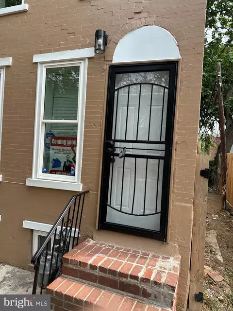 1002 N Pine St, Wilmington, DE 19801