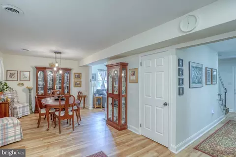 Entry Way - 59 E Shady Dr, Newark, DE 19713 photo 1 of 3