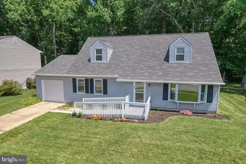 59 E Shady Dr, Newark, DE 19713