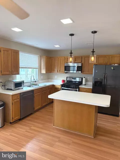 Kitchen - 19 Spring Dr, Newark, DE 19702 photo 1 of 5