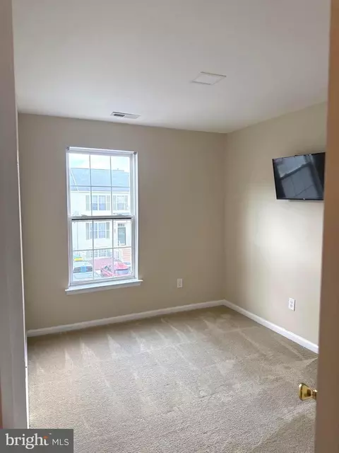 Bedroom - 19 Spring Dr, Newark, DE 19702 photo 1 of 4