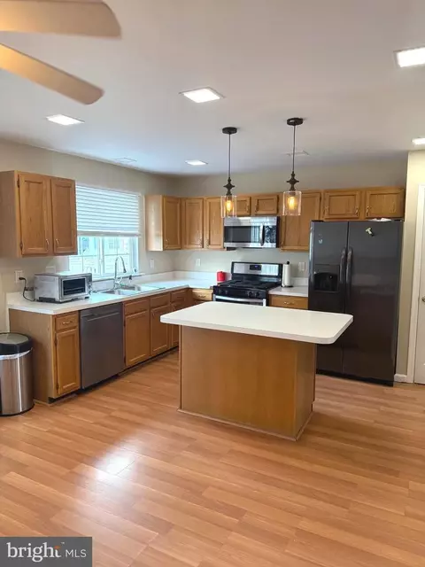 Kitchen - 19 Spring Dr, Newark, DE 19702 photo 2 of 5