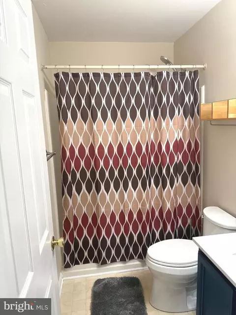 Bath - 19 Spring Dr, Newark, DE 19702 photo 1 of 1