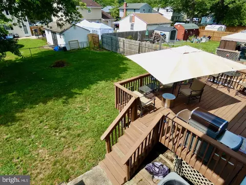 Exterior - 23 Upland Ct, Newark, DE 19713 photo 1 of 14