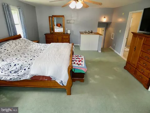 Bedroom - 23 Upland Ct, Newark, DE 19713 photo 5 of 10