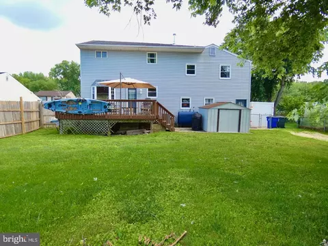 Exterior - 23 Upland Ct, Newark, DE 19713 photo 11 of 14