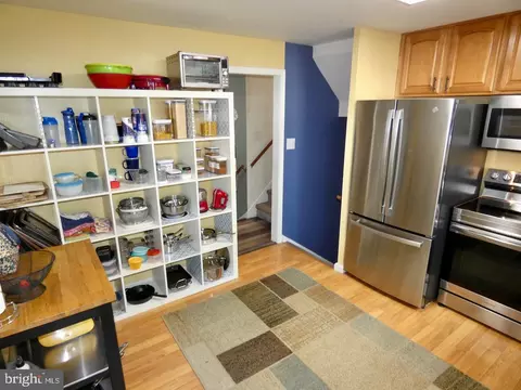 Kitchen - 23 Upland Ct, Newark, DE 19713 photo 2 of 3
