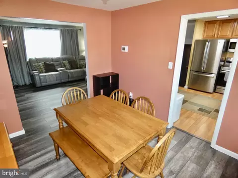 Dining - 23 Upland Ct, Newark, DE 19713 photo 3 of 5