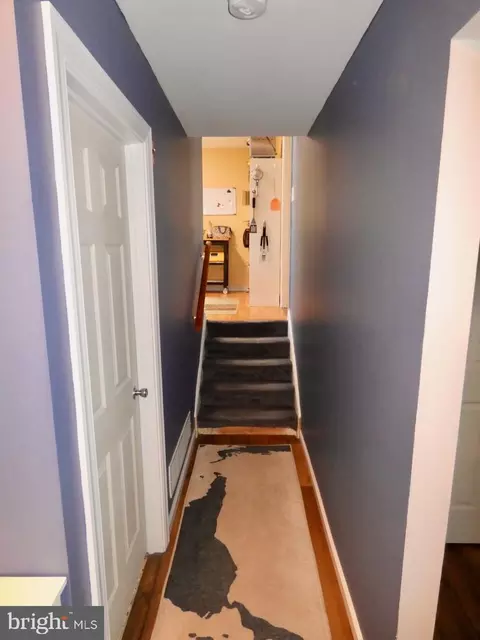 Entry Way - 23 Upland Ct, Newark, DE 19713 photo 7 of 7