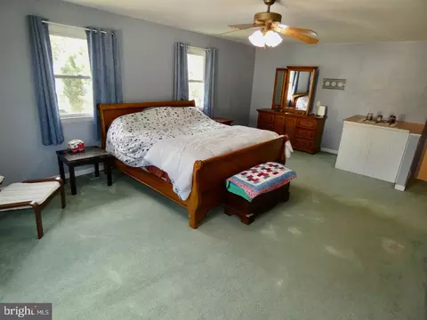 Bedroom - 23 Upland Ct, Newark, DE 19713 photo 6 of 10