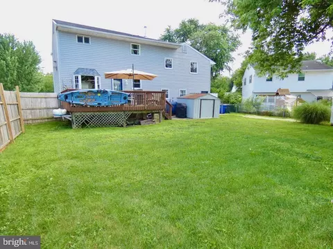 Exterior - 23 Upland Ct, Newark, DE 19713 photo 10 of 14