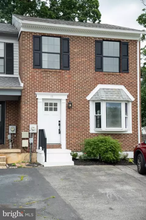 15 Mactavish Ct, New Castle, DE 19720
