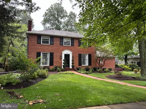 108 Country Club Dr, Wilmington, DE 19803