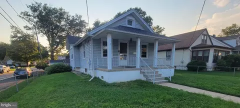 12 Adelphia Ave, Wilmington, DE 19804