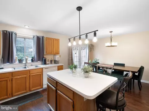 Kitchen - 423 Feather Dr, Newark, DE 19702 photo 1 of 3