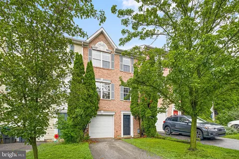 7 Emandan Ln, Hockessin, DE 19707