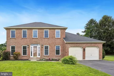 111 Thomas Pointe Cir, Wilmington, DE 19808