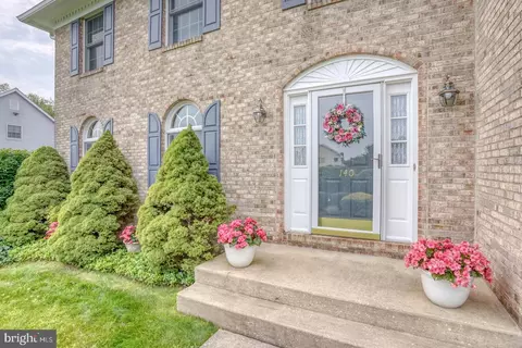 Entry Way - 140 Honora Dr, Bear, DE 19701 photo 1 of 2