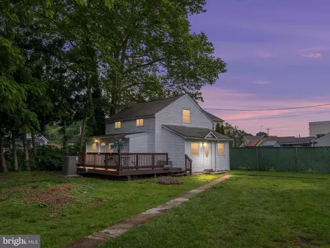 11 Forrest Ave, Wilmington, DE 19805