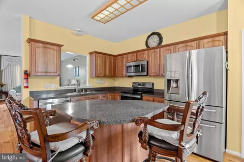 Kitchen - 77 Mahopac Dr, Bear, DE 19701 photo 4 of 4