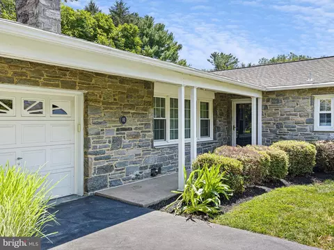112 Danforth Pl, Wilmington, DE 19810 photo 2