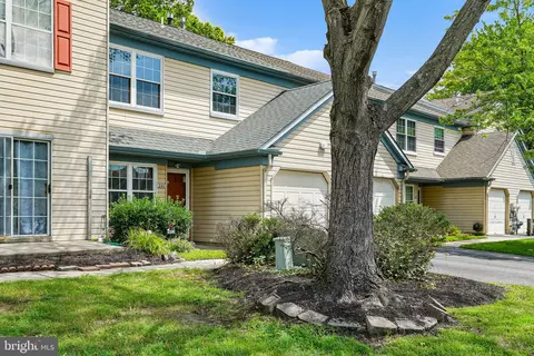 241 Stonebridge Blvd, New Castle, DE 19720