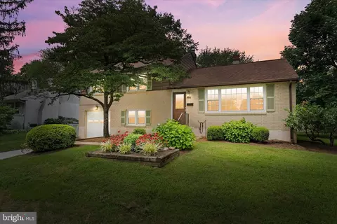 1903 Gravers Ln, Wilmington, DE 19810