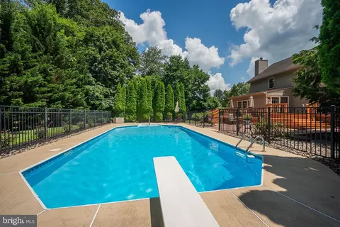 305 E Bartram Ln E, Hockessin, DE 19707