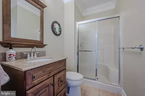 Bath - 518 Schooner Ct, Newark, DE 19702 photo 1 of 8